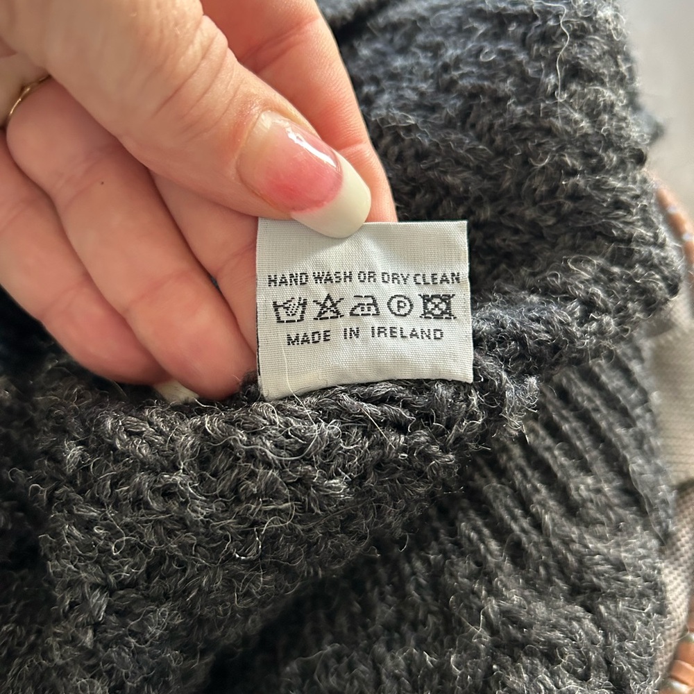 Dark Gray Blarney Woollen Mills Pure New Wool Cardigan Sweater Large - Picture 9 of 12